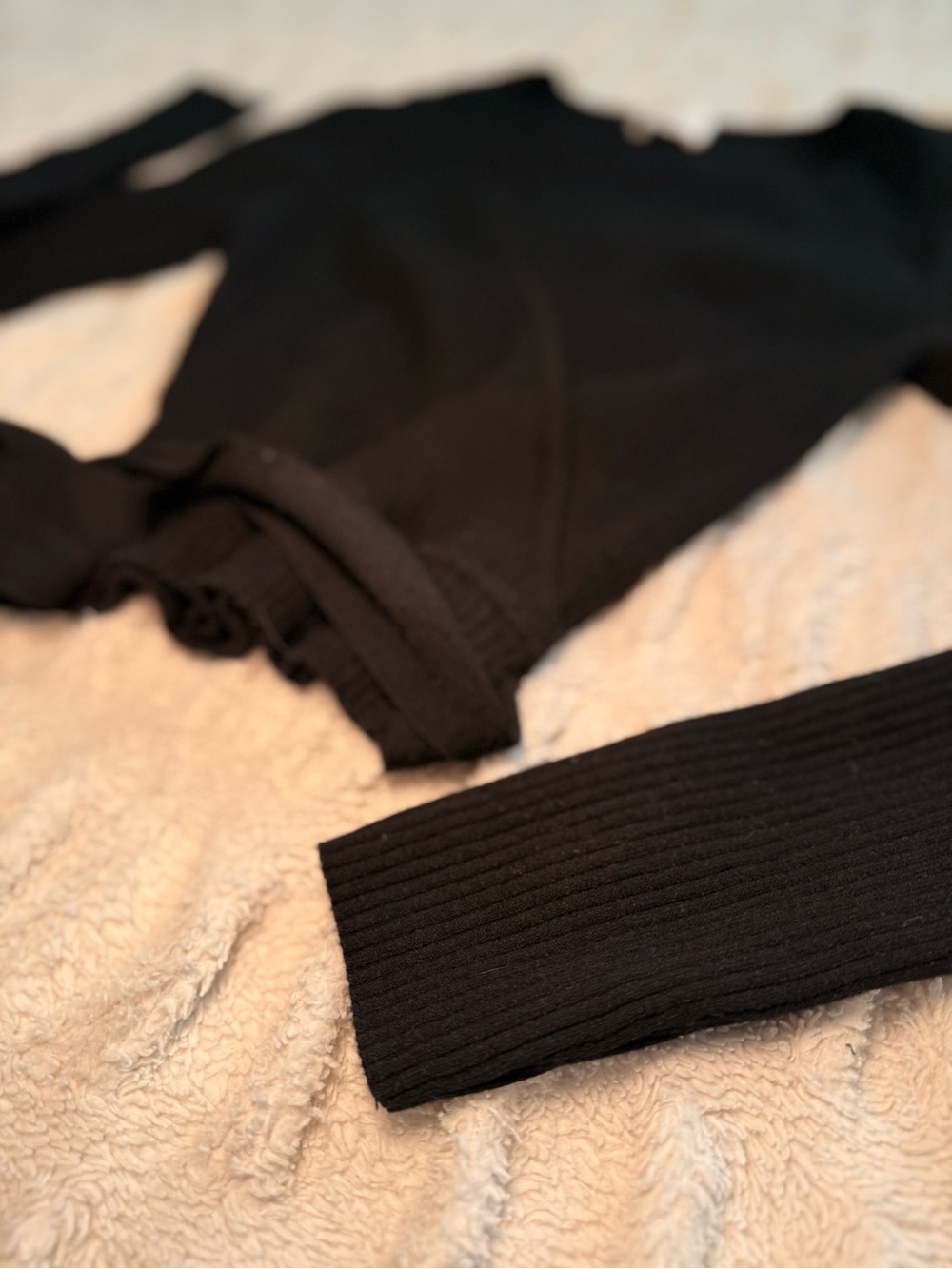 Aritzia Wilfred Black Ribbed Wrap Sweater Top Size M - Picture 10 of 10